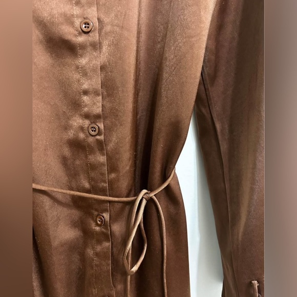 White fox mini dress (satin) - Picture 2 of 4